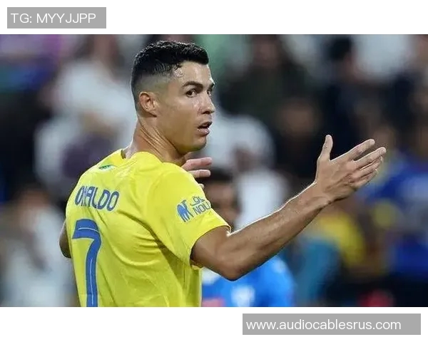 天下足球罗纳尔多传奇生涯回顾与影响力分析